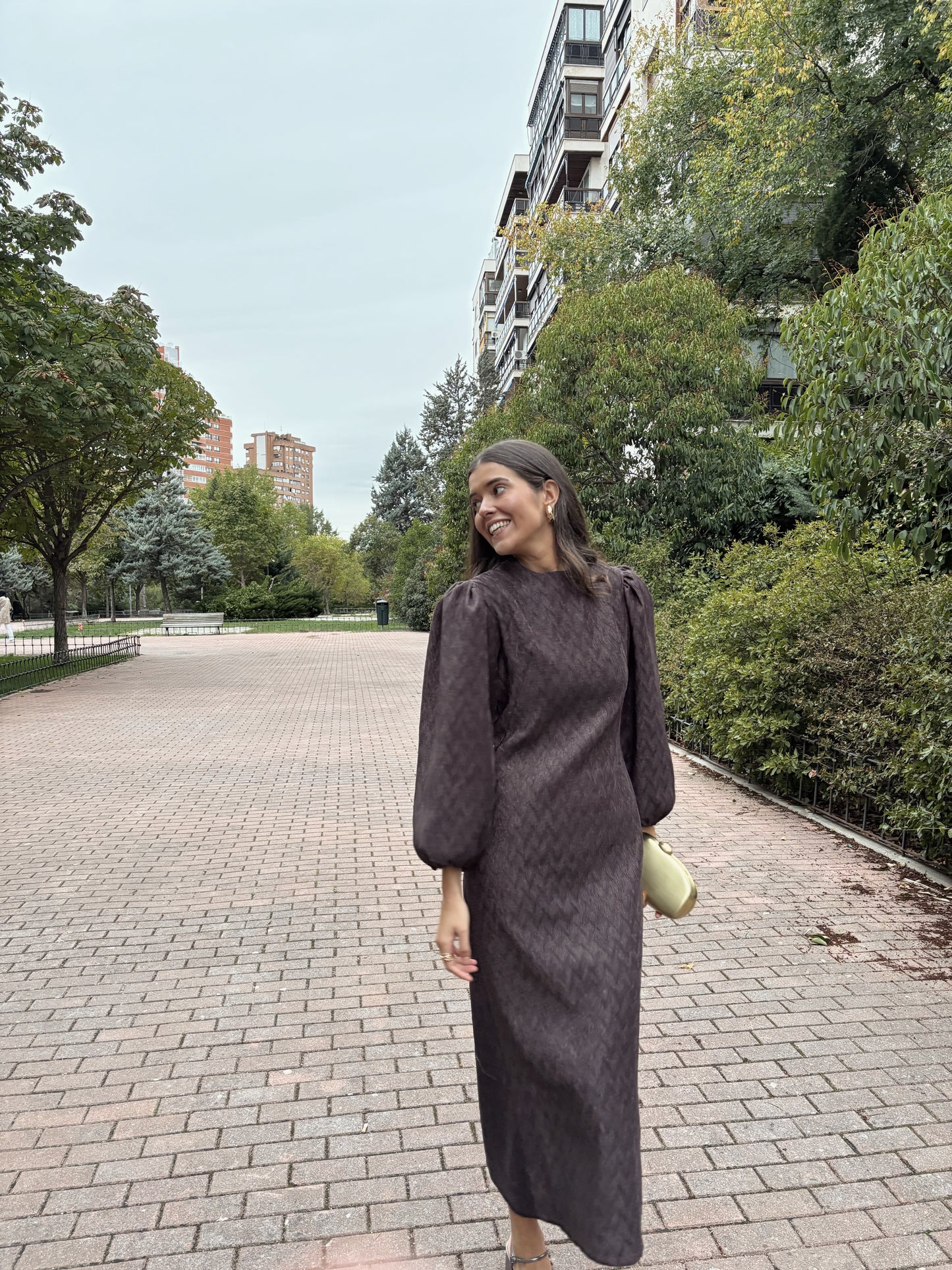 Vestido Manga Abullonada marrón